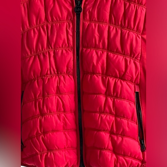 MICHAEL Michael Kors Perfect Red Down Quilted Sz. Med. Vest - Picture 6 of 16
